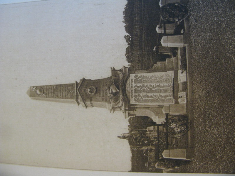 Fichier:Monument aux morts de Conflans le jour de son inauguration.jpeg